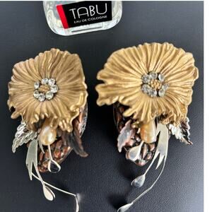 Vintage Flower Clip Earrings Rhinestone Lightweight Gold Tone Plastic Costume
